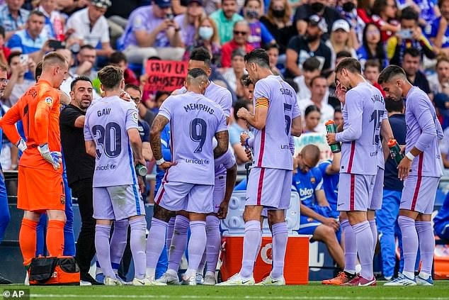 Barcelona giành ngôi á quân dù bị Getafe cầm hòa 0-0 (Ảnh: AP).
