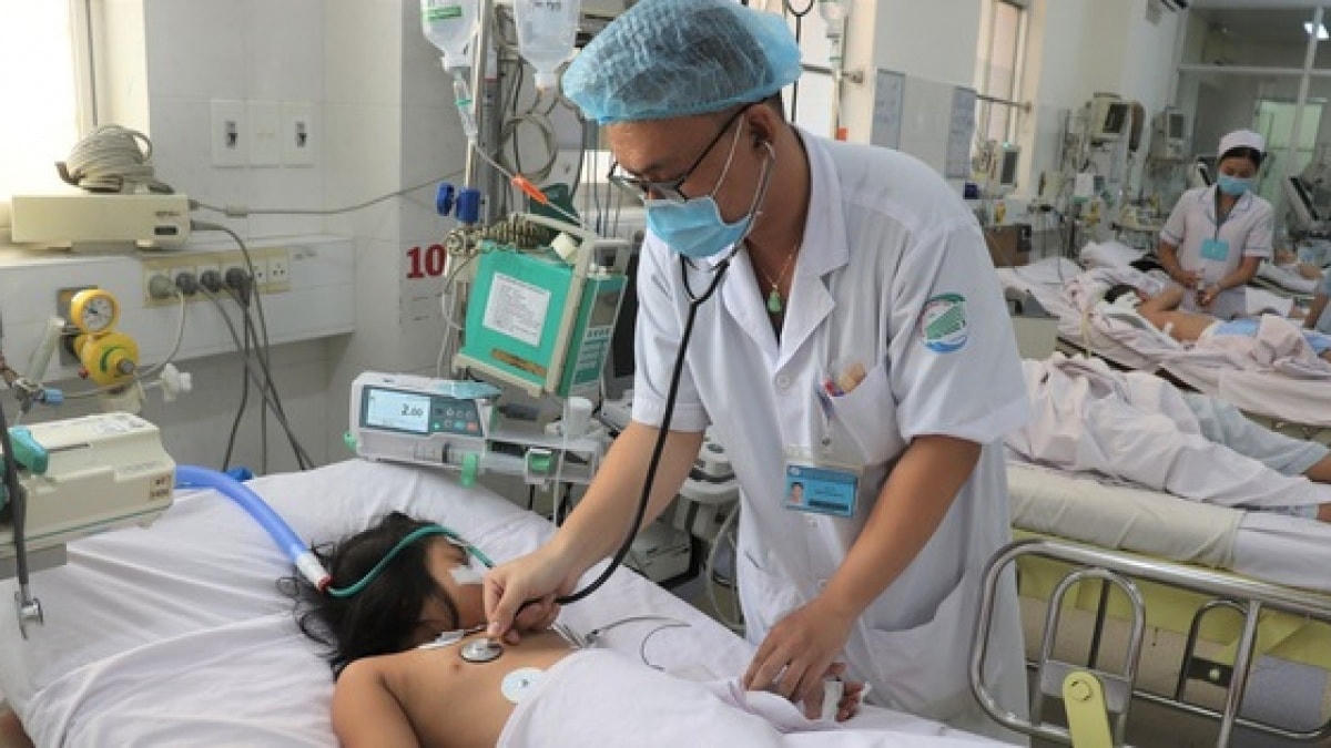 Số ca sốt xuất huyết nặng tăng cao hơn cùng kỳ.