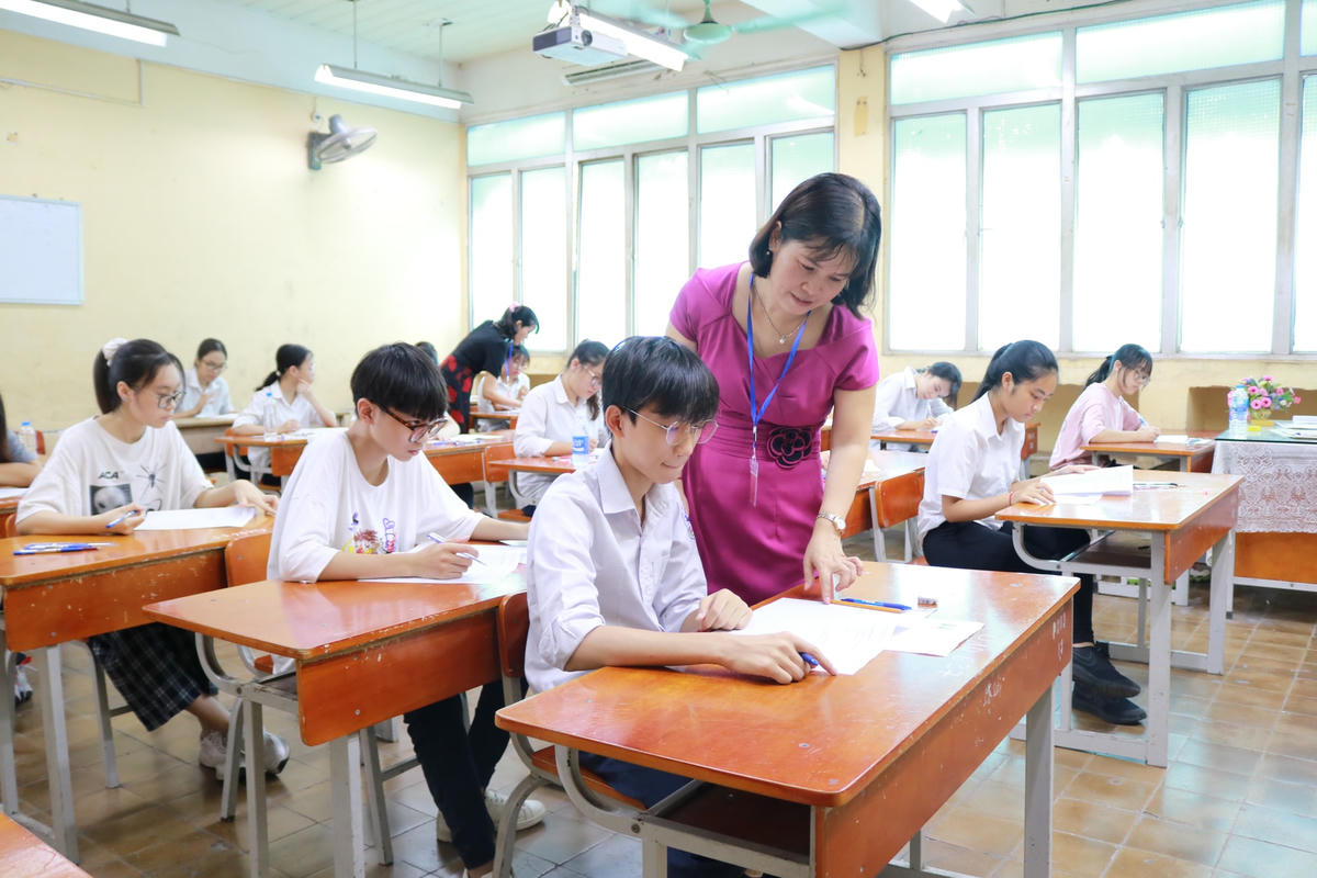 Thí sinh dự thi vào lớp 10 tại Hà Nội.