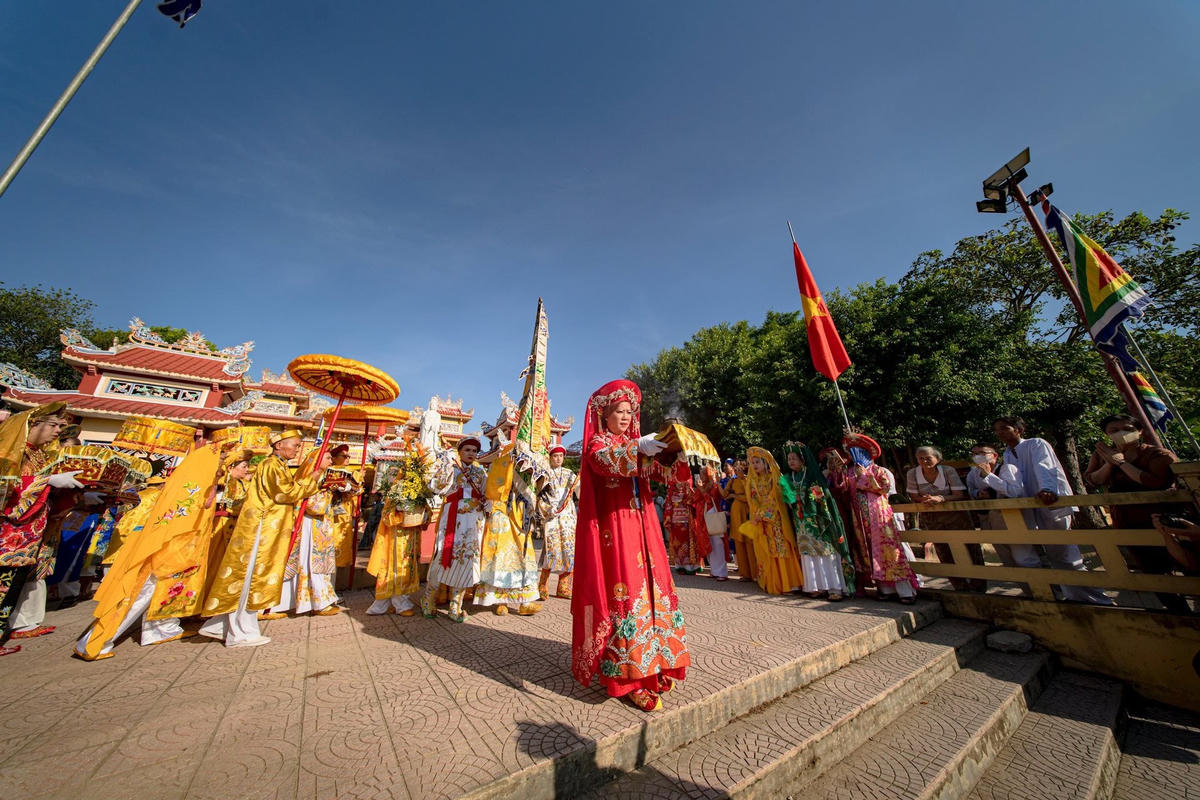 Lễ hội Điện Huệ Nam. Ảnh: B.M