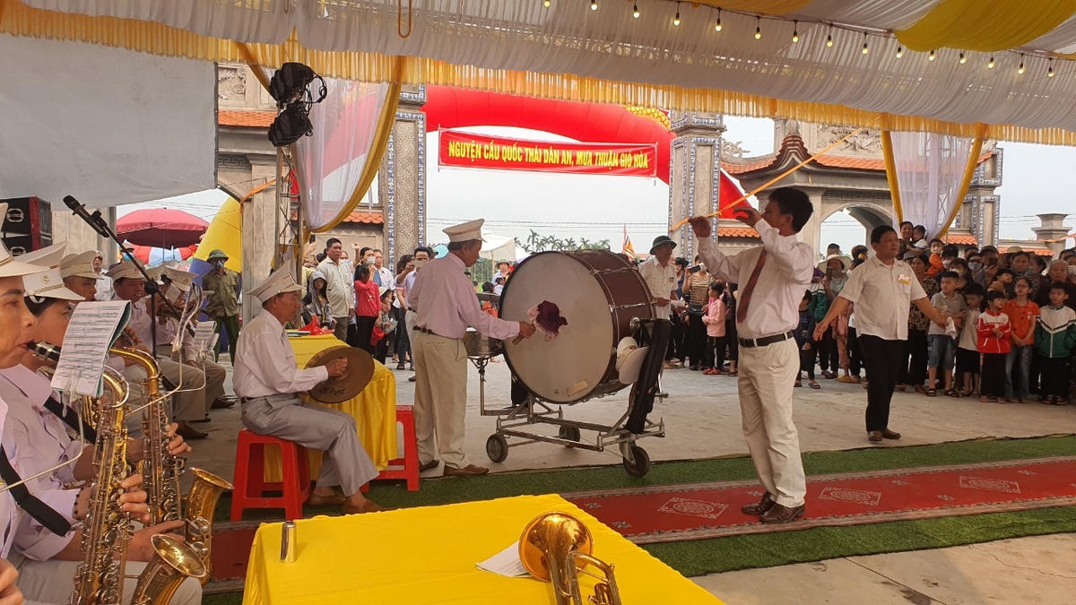 [ẢNH] Nam Định: Hội làng tưởng nhớ ‘Tứ tổ khai sáng’, ‘Cửu tộc khai cơ’