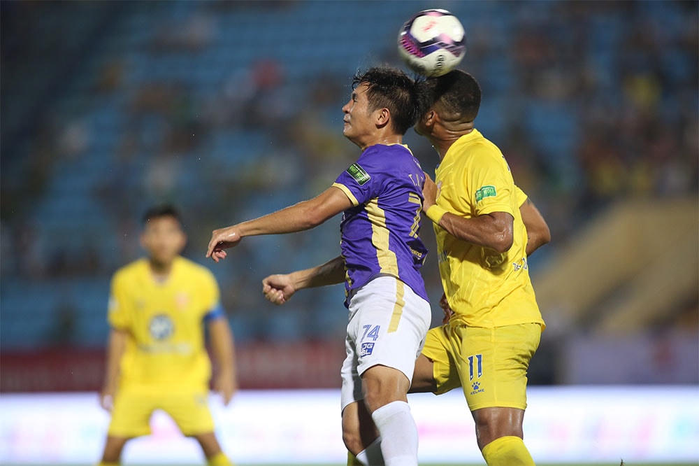 V.League trở lại với những cuộc đọ sức đầy máu lửa.