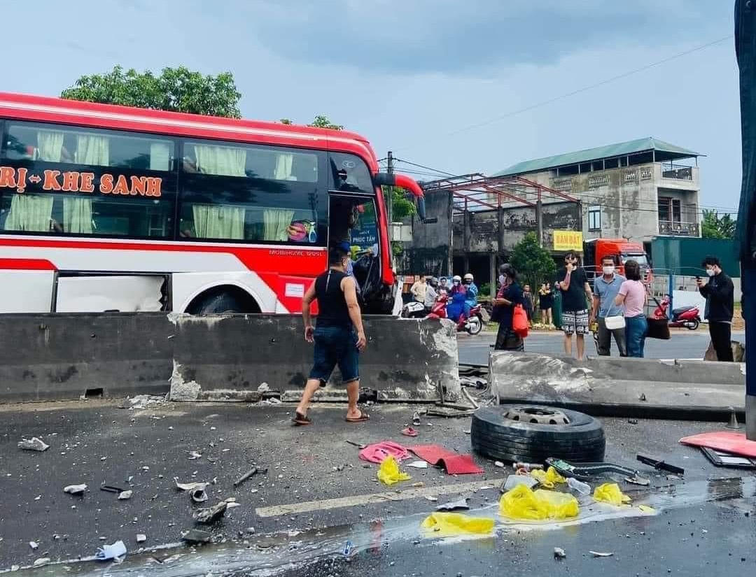 Hiện trường vụ tai nạn. Ảnh: V.D.H.