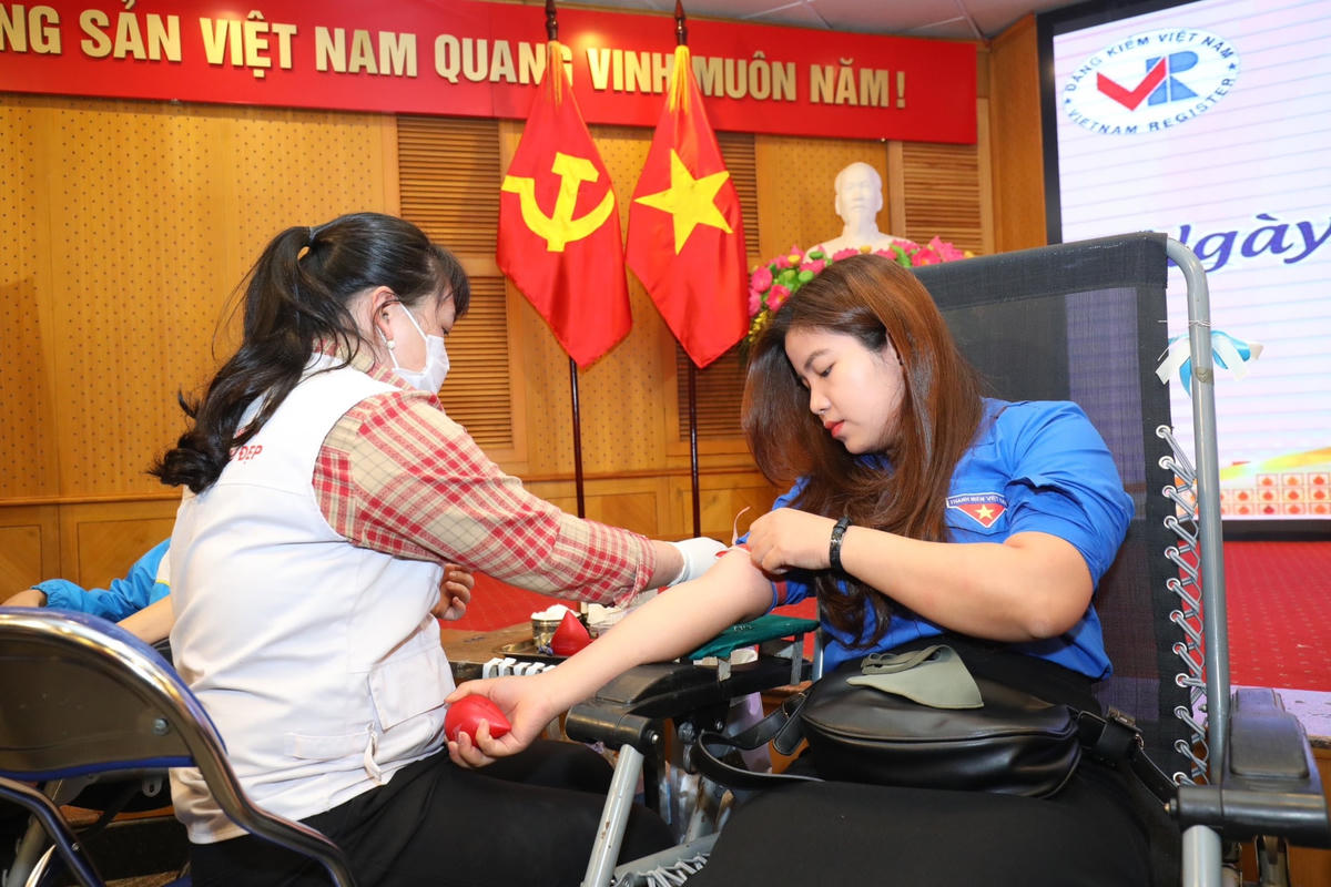 Cục Đăng kiểm Việt Nam tổ chức chương trình hiến máu tình nguyện