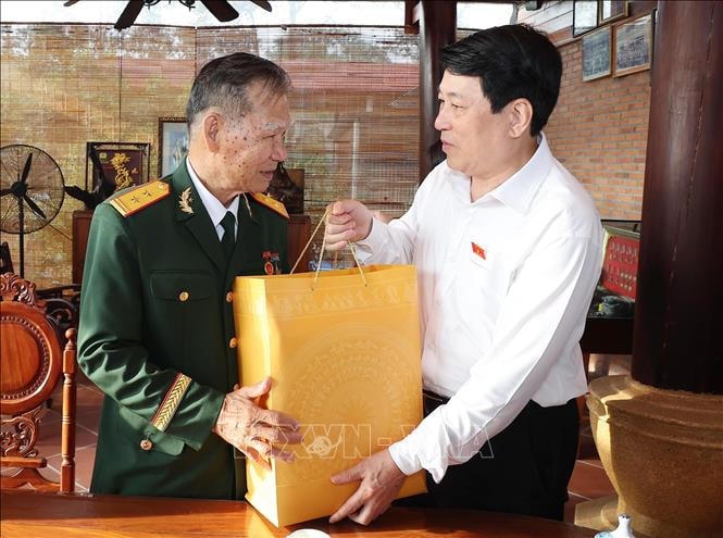 Chủ tịch nước Lương Cường: Lắng nghe nguyện vọng của người dân để tạo đồng thuận- Ảnh 5.