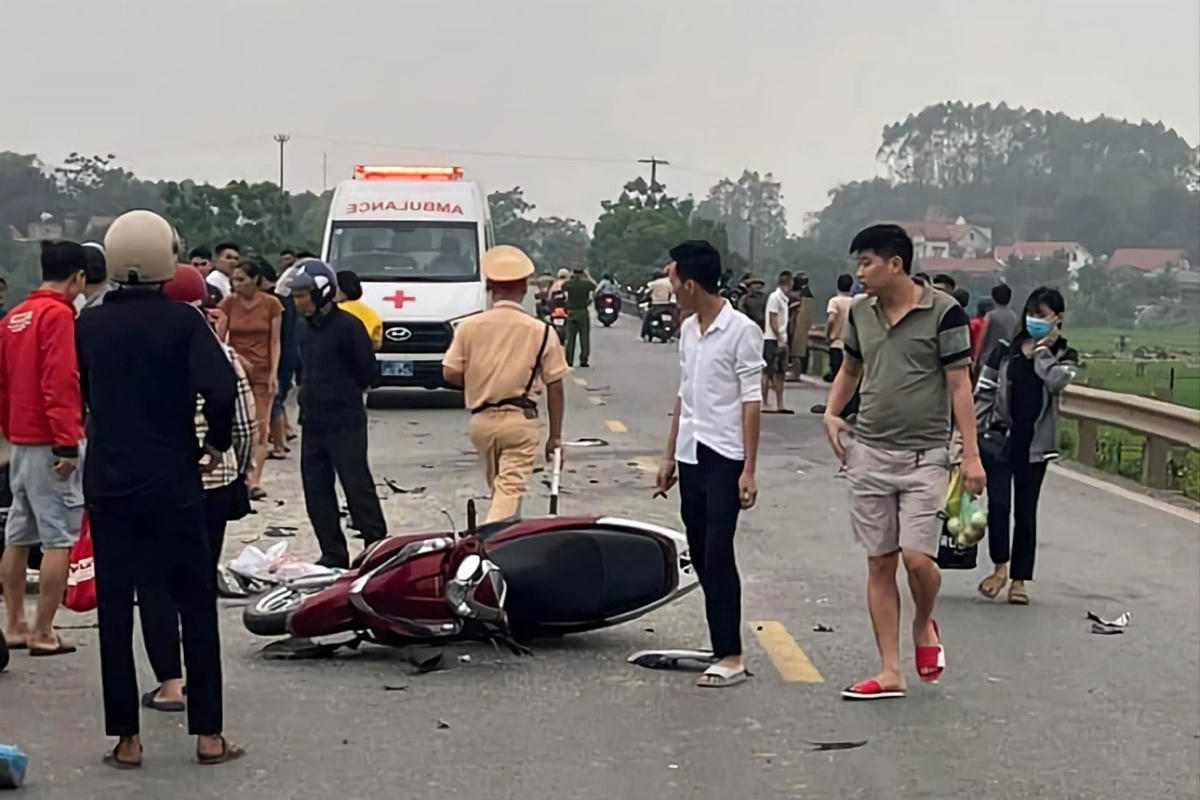 Hiện trường vụ tai nạn. Ảnh Tô Công