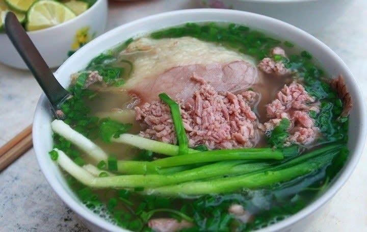 Phở bò Nam Định nổi tiếng thơm ngon.