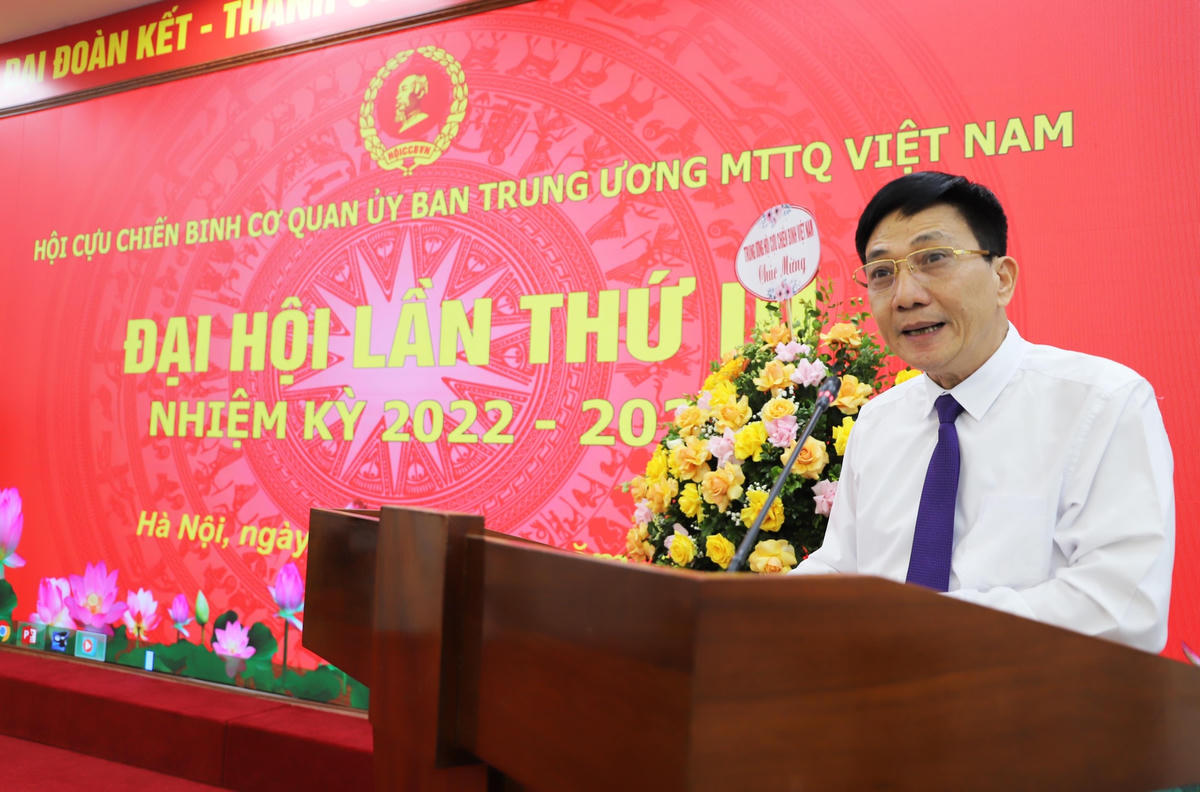 Ông Nguyễn Văn Thịnh, Phó Bí thư Thường trực Đảng ủy Cơ quan UBTƯ MTTQ Việt Nam phát biểu tại Đại hội.