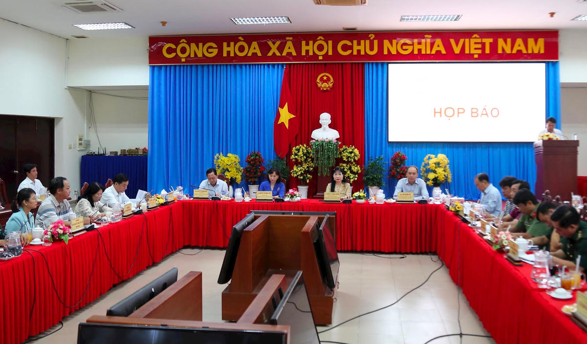 tien1396.jpg