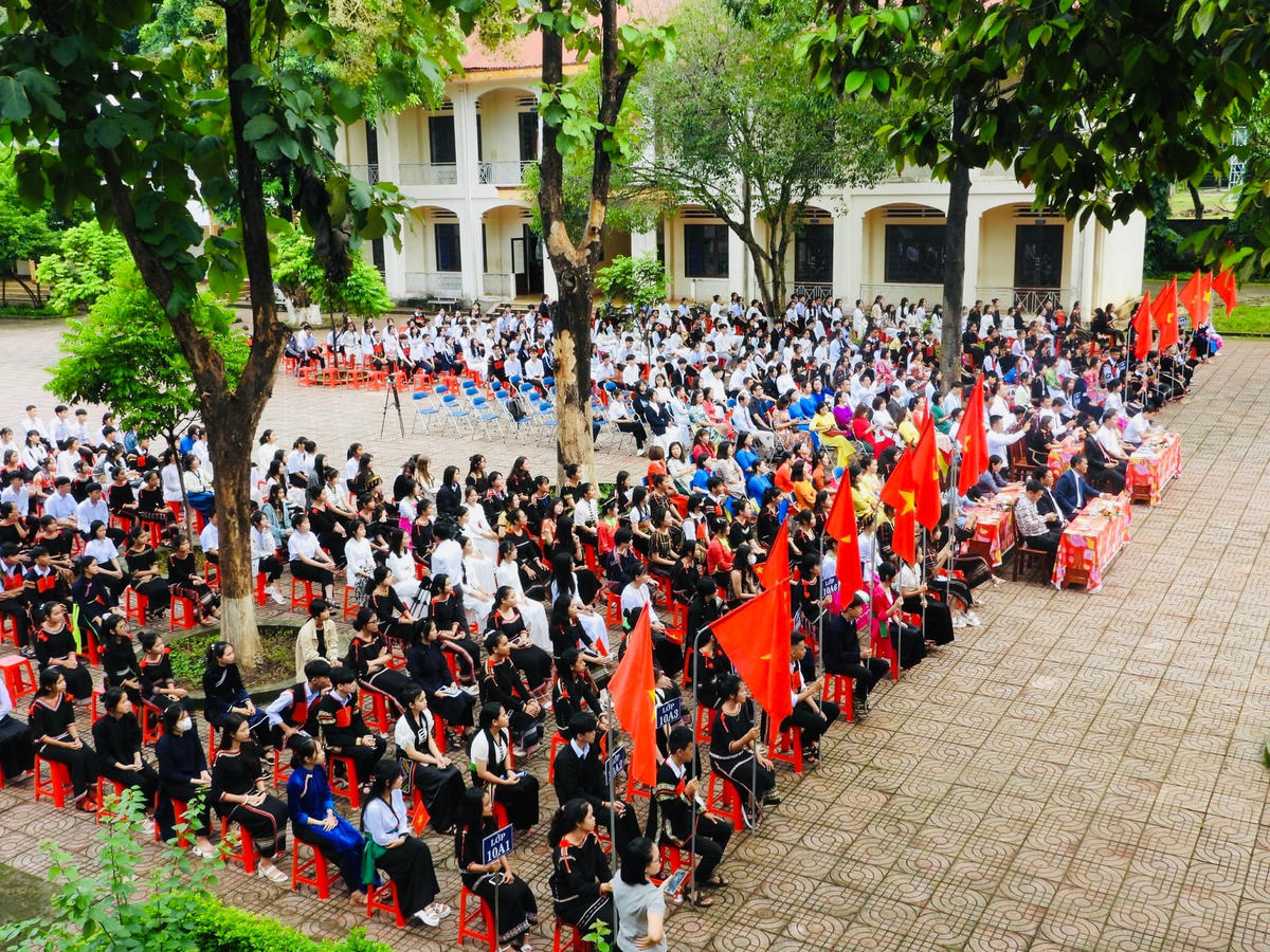 Trường THPT Dân tộc nội trú N'Trang Lơng (phường Khánh Xuân, TP Buôn Ma Thuột, Đắk Lắk).