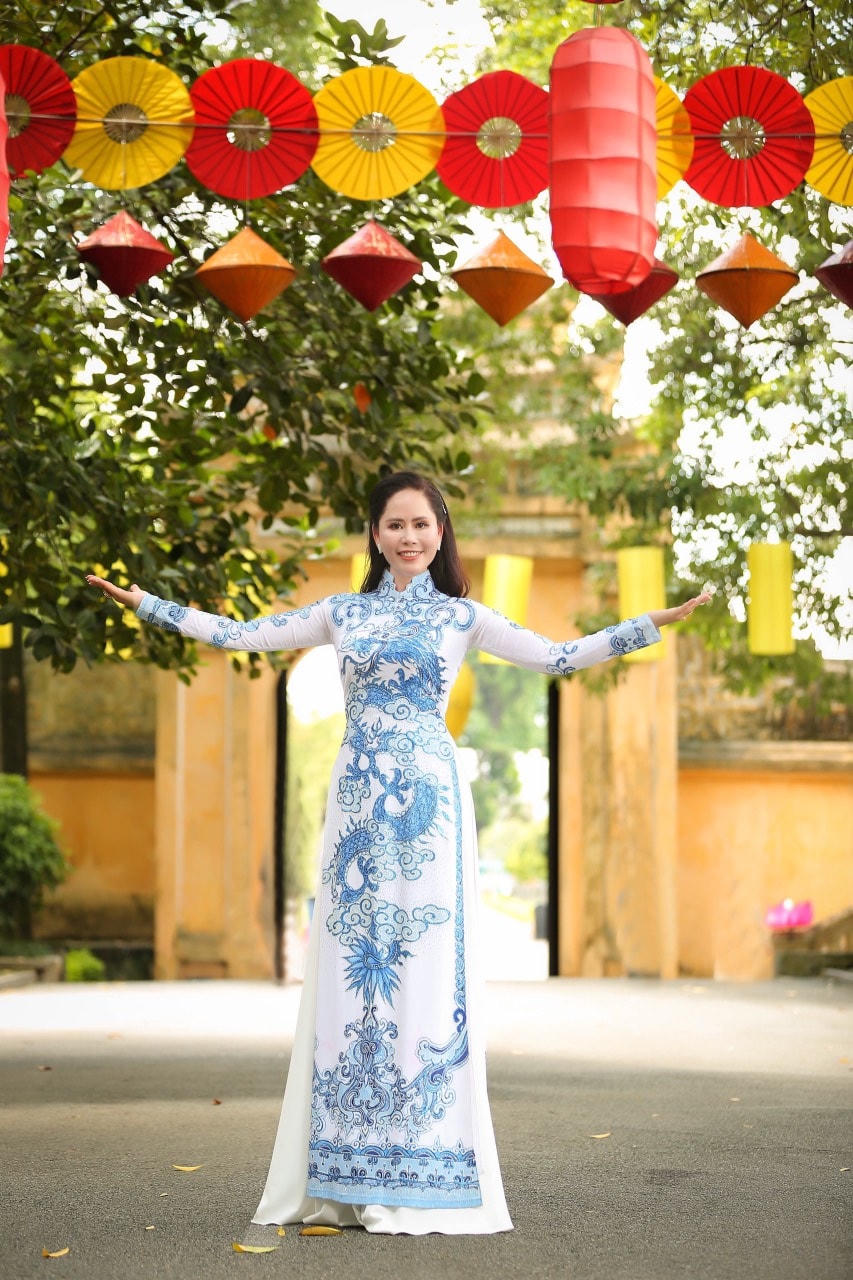Áo dài thương hiệu David Le luôn là sự lựa chọn hàng đầu của khách hàng. Ảnh: NVCC. 