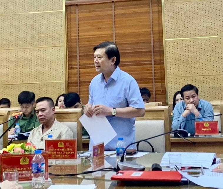 Phó Chủ tịch UBTƯ MTTQ Việt Nam Nguyễn Hữu Dũng phát biểu tại Hội thảo.