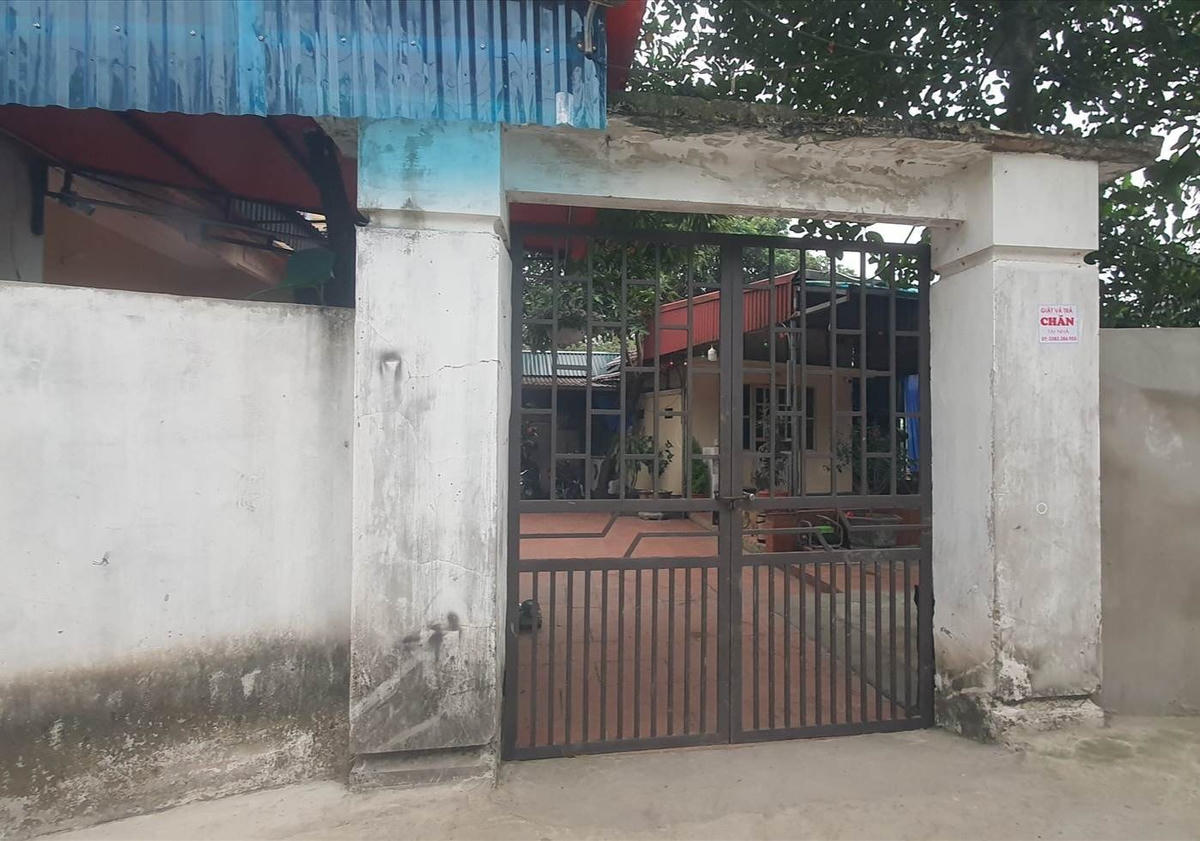 Điện thờ tại nhà của "cô đồng Lựu" đóng cửa sau quyết định xử phạt của chính quyền.