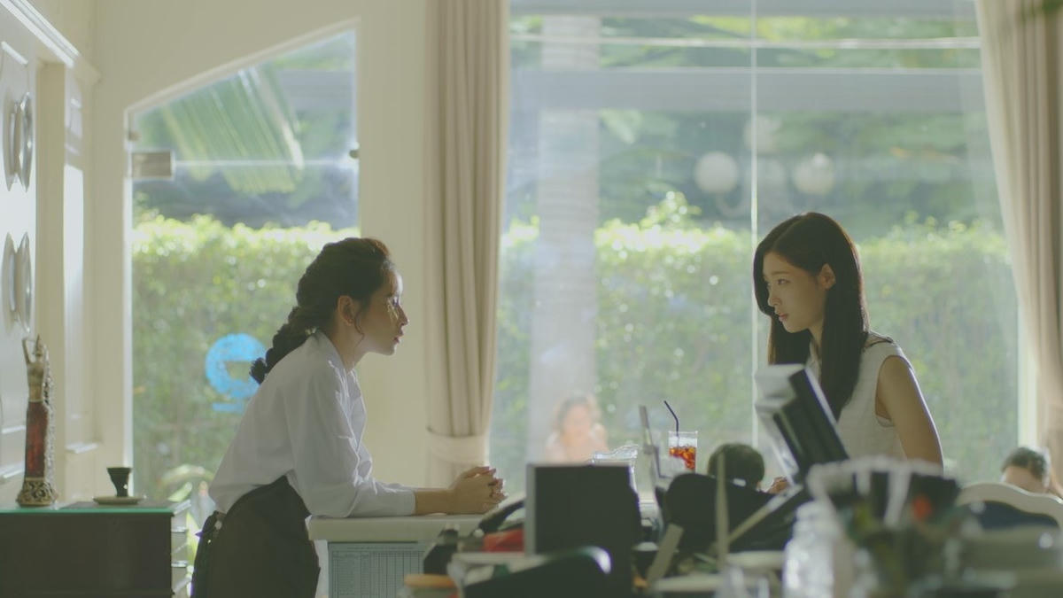 Bộ phim “La La: Hãy để em yêu anh” dù được quảng bá rầm rộ nhưng chỉ được đánh giá như một MV ca nhạc.