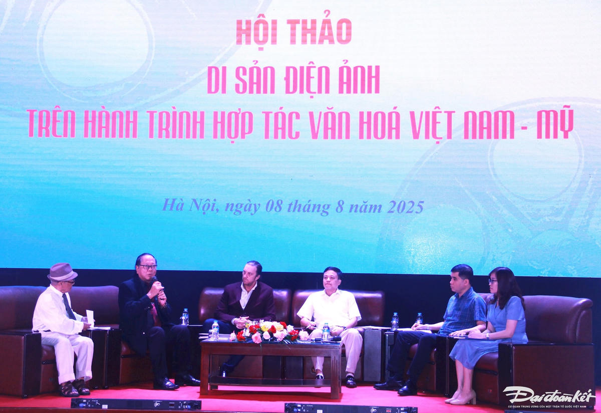 Các đại biểu tham luận tại hội thảo. Ảnh: Phạm Sỹ.