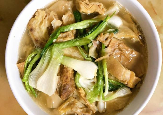 Món canh măng hấp dẫn cho ngày Tết. Ảnh: Cookpad.