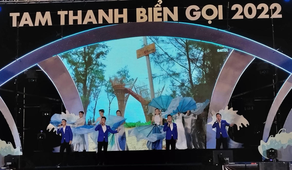 Một tiết mục văn nghệ trình diễn tại chương trình khai mạc.