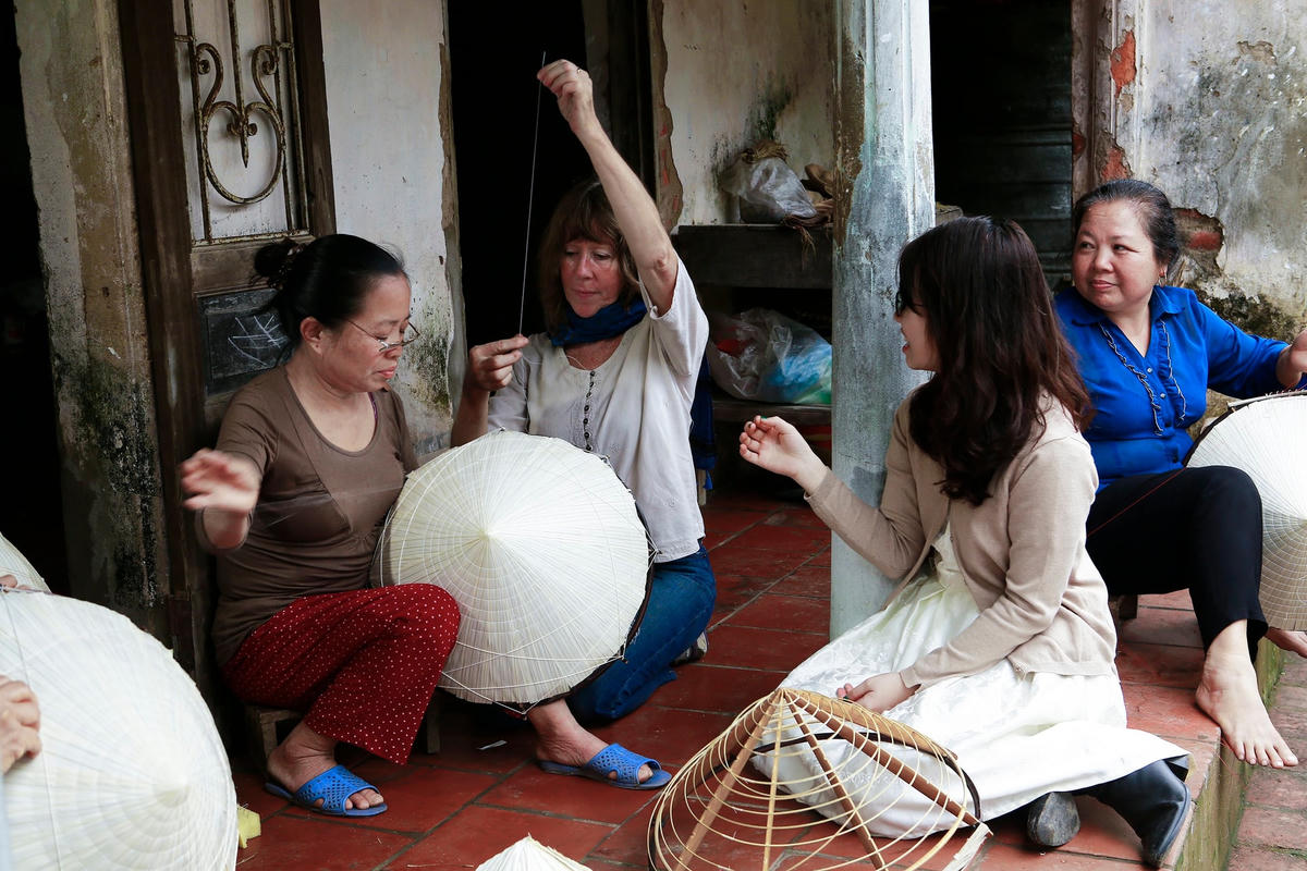Nón làng Chuông.  Ảnh: Quang Vinh