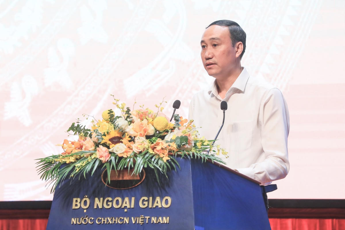 Phó Chủ tịch UBTƯ MTTQ Việt Nam Phùng Khánh Tài phát biểu tại hội nghị. (Ảnh: Quang Vinh)
