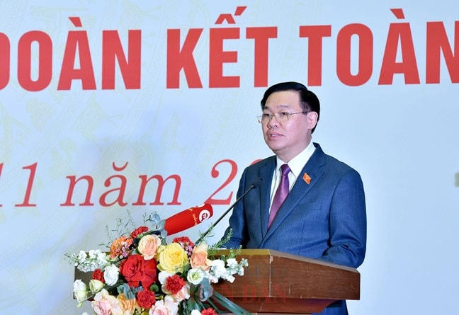 Chủ tịch Quốc hội Vương Đình Huệ phát biểu. Ảnh: Lâm Hiển.