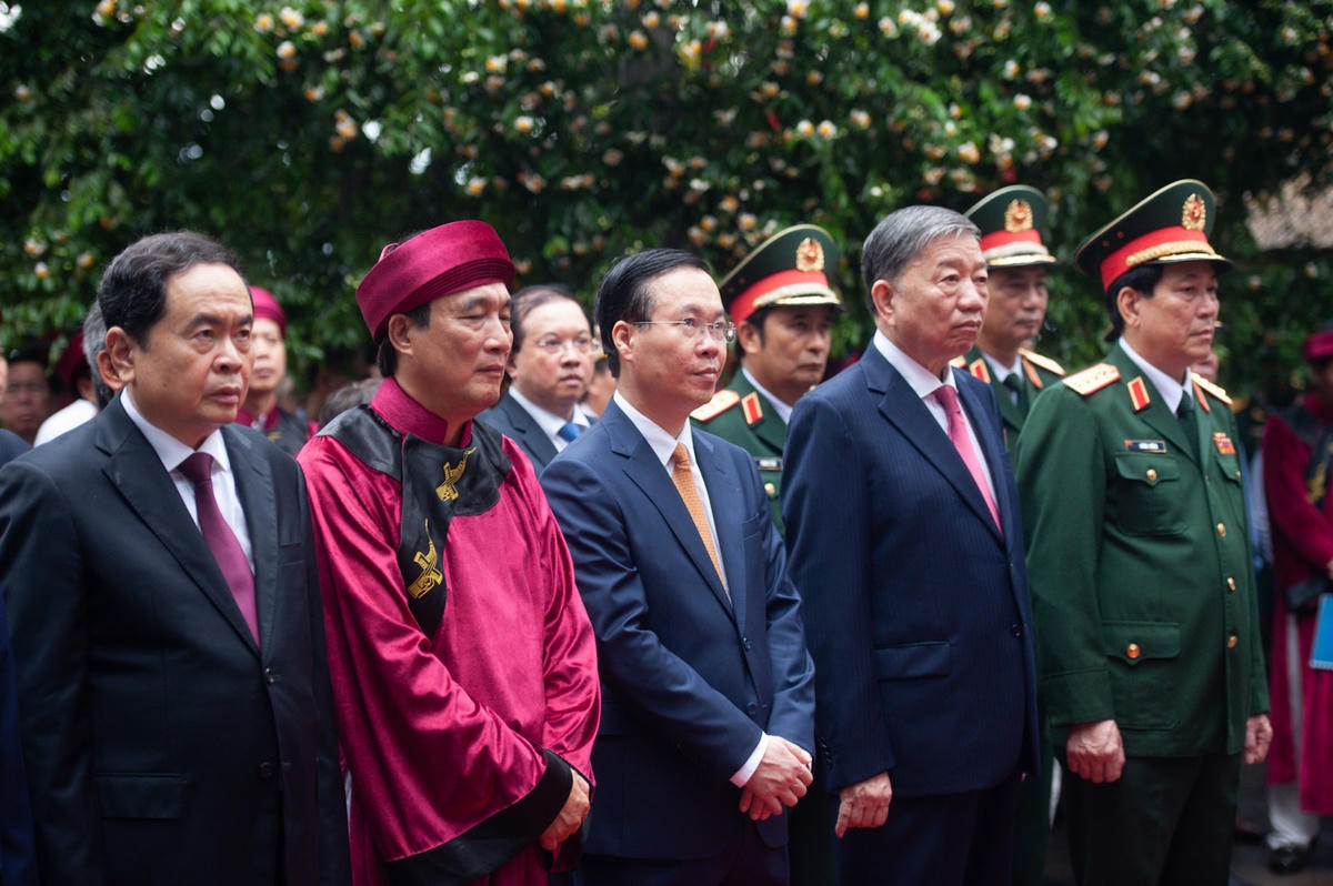 Chủ tịch nước Võ Văn Thưởng dâng hương Giỗ Tổ Hùng Vương