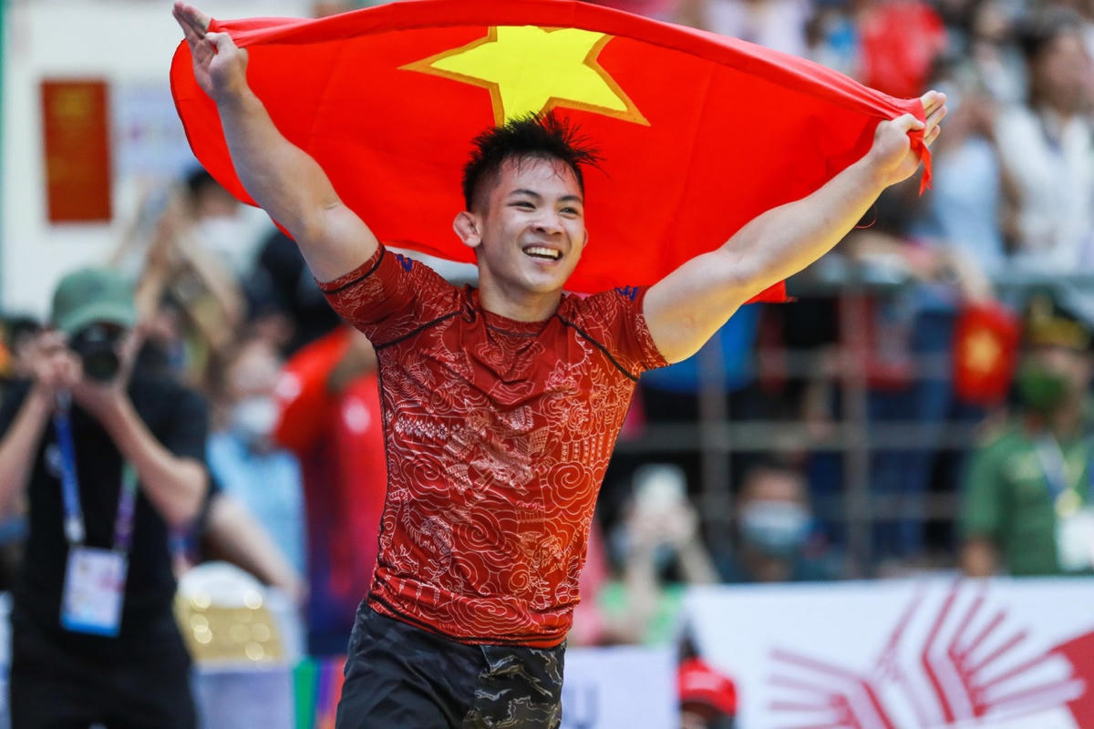 Niềm vui chiến thắng của Đào Hồng Sơn.