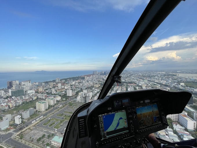 Bell 505 phục vụ du khách ngắm cảnh Đà Nẵng đang được cơ quan có trách nhiêm đề nghị tạm dừng sau vụ rơi máy bay trực thăng ở Quảng Ninh.
