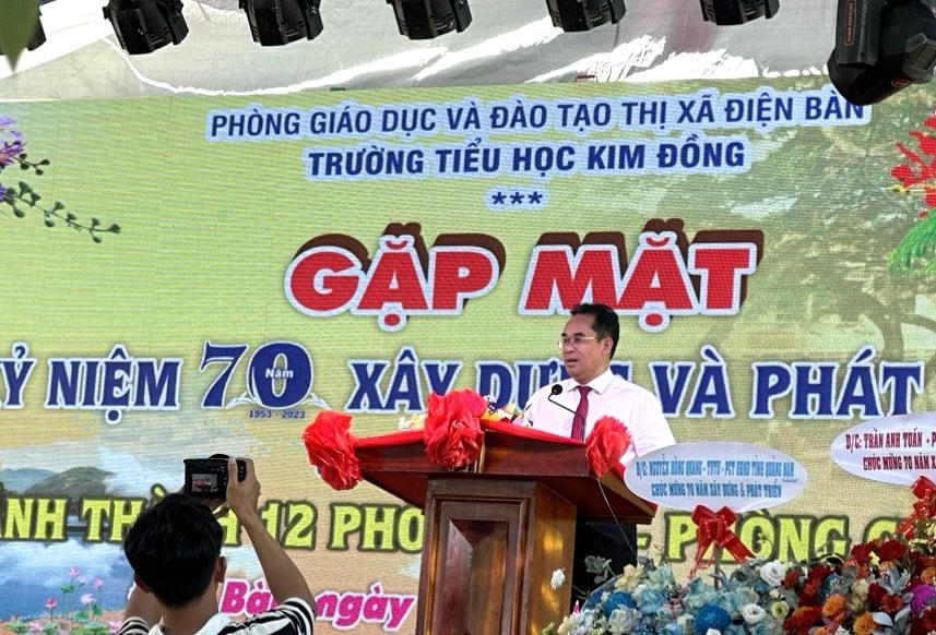 Ông Trần Anh Tuấn, Phó Chủ tịch UBND tỉnh Quảng Nam phát biểu tại buổi gặp mặt.