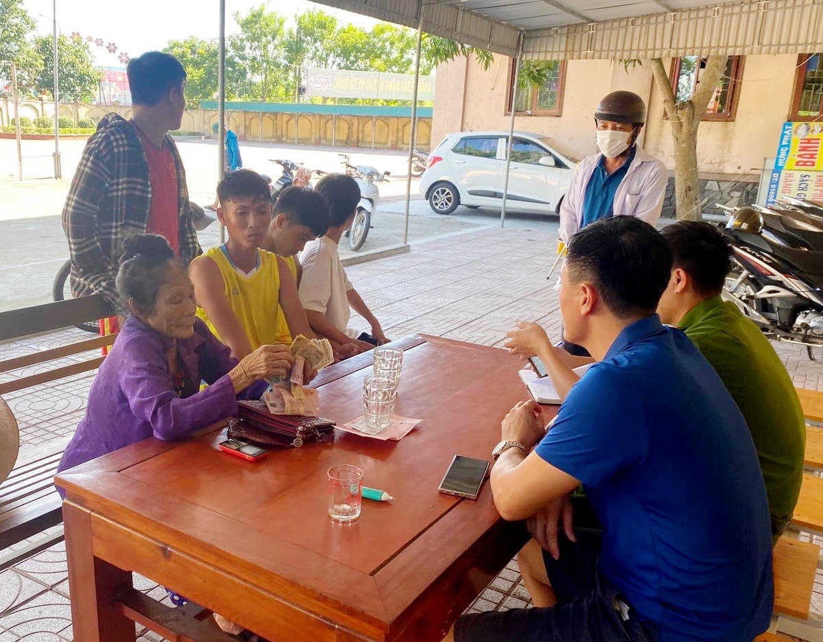 Người phụ nữ đánh rơi số tiền 20 triệu đồng được cơ quan công an xác nhận thông tin. 