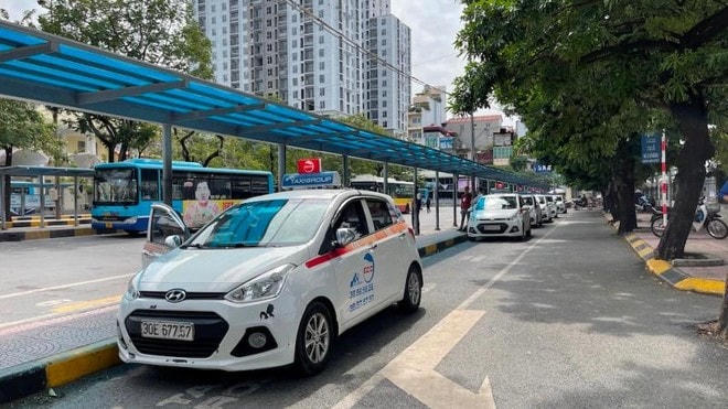 Nhiều hãng taxi đã thực hiện kê khai giảm giá.