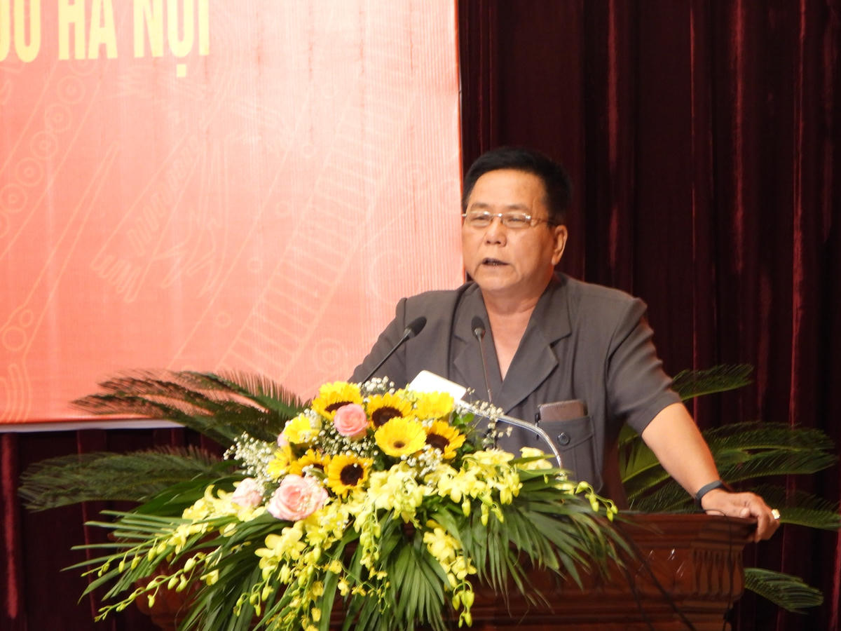 Một số đại biểu ở các địa phương có dự án đường Vành đai 4 đi qua, tham gia ý kiến tại hội nghị.