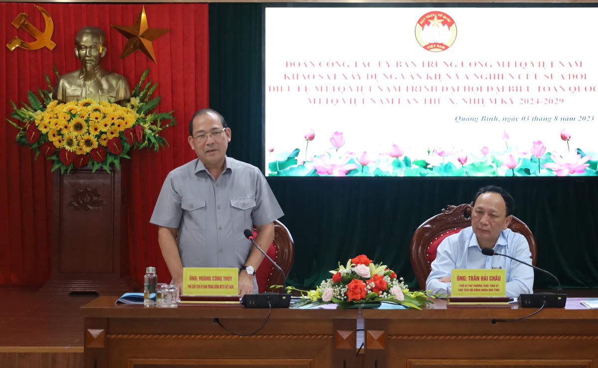 Phó Chủ tịch UBTƯ MTTQ Việt Nam Hoàng Công Thuỷ phát biểu tại buổi làm việc.