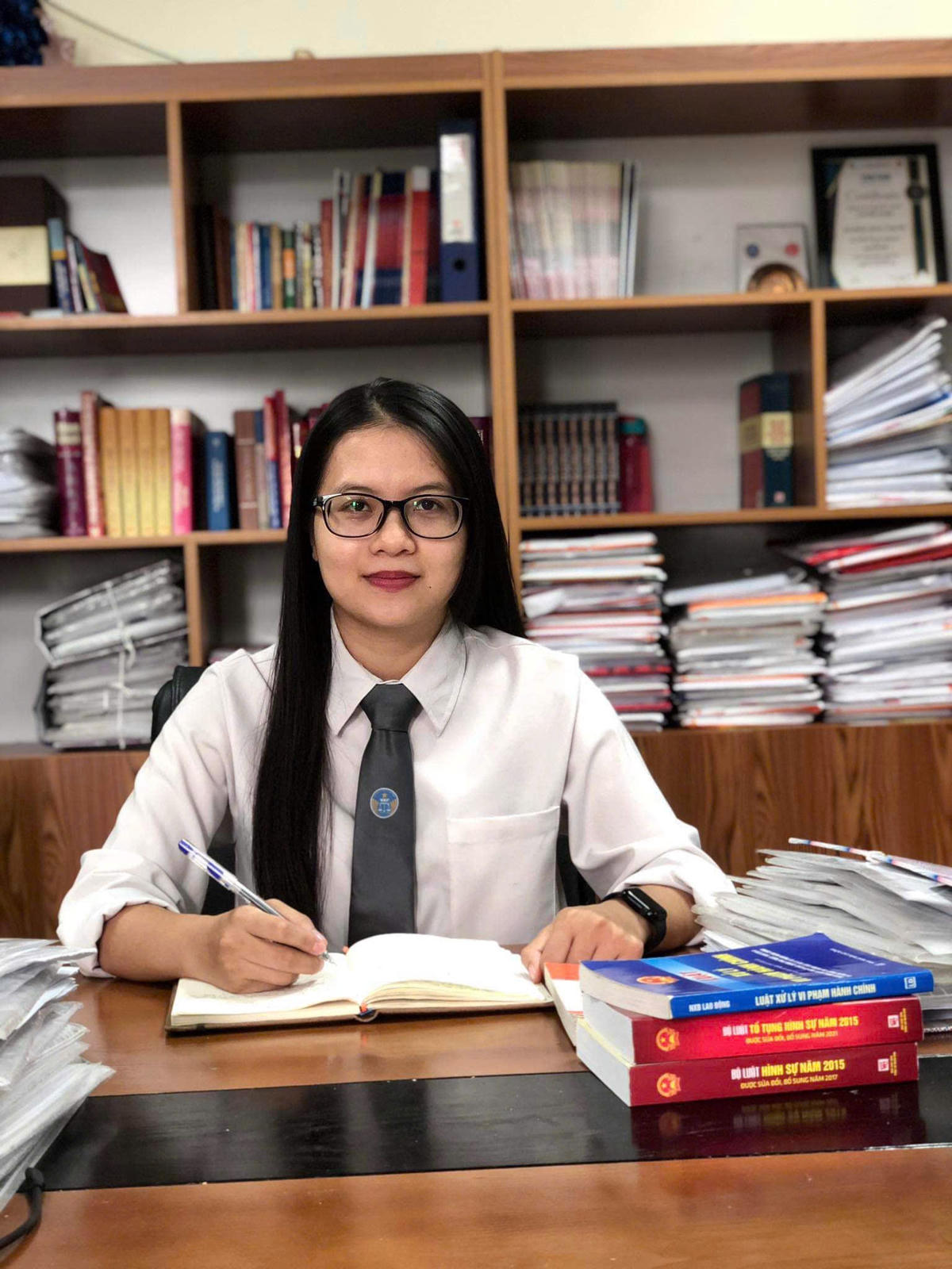 bai chinh box luật sư lê hồng