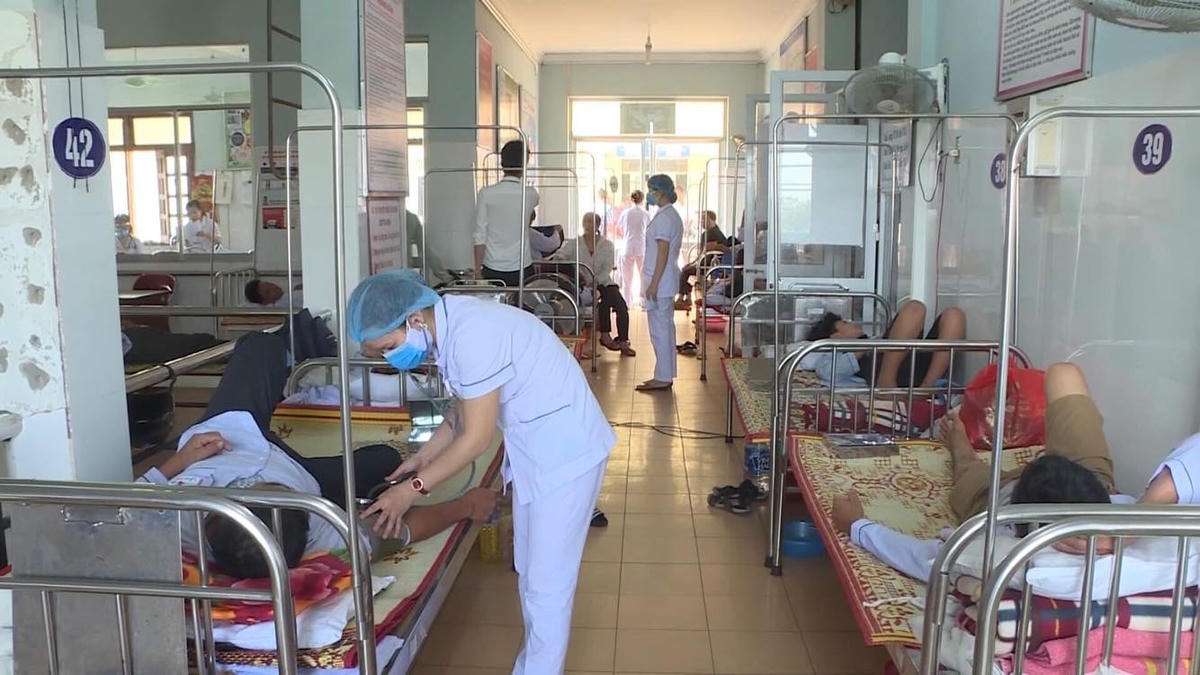 Dịch sốt xuất huyết đang diễn biến phức tạp tại nhiều tỉnh, thành. Ảnh: TL.