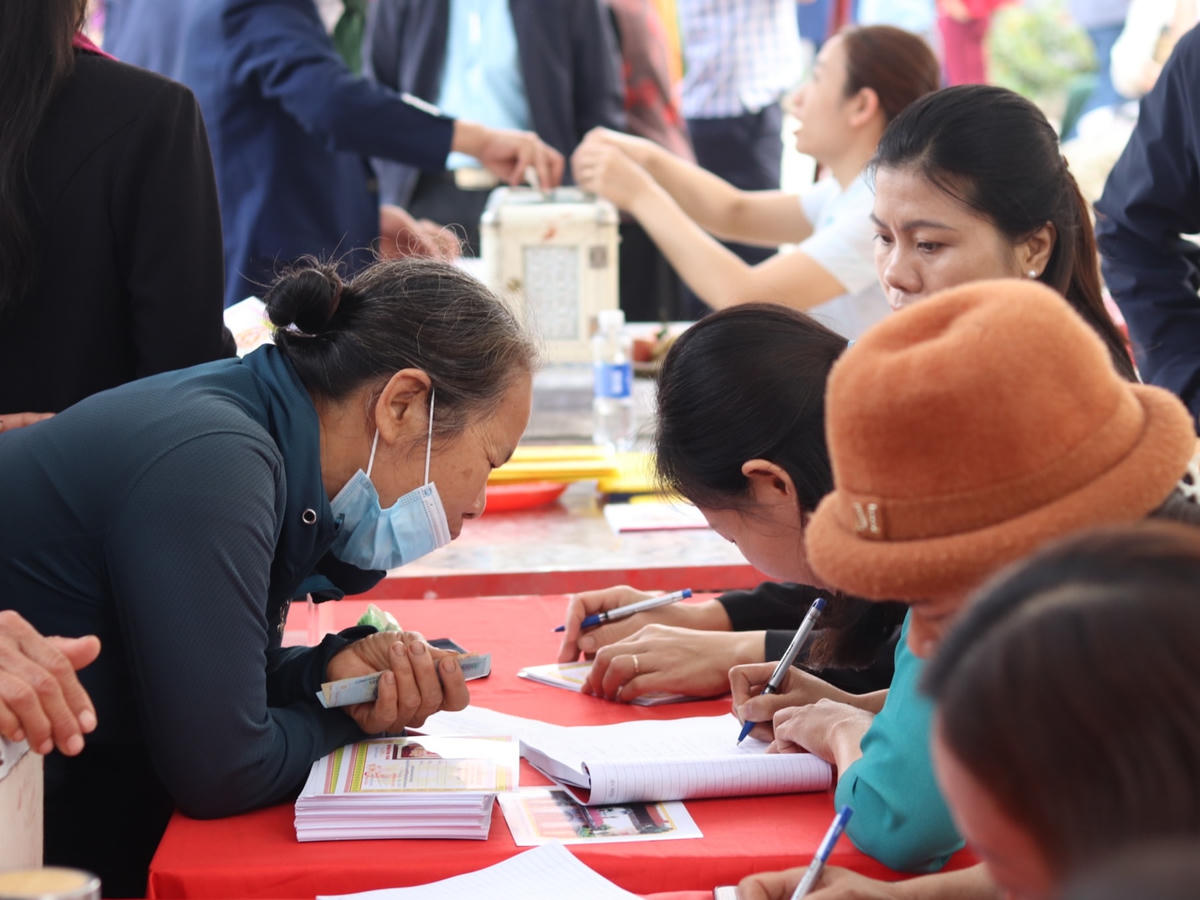 [Ảnh]: Lễ kỷ niệm 453 năm ngày mất của Minh Khang Thái Vương Trịnh Kiểm