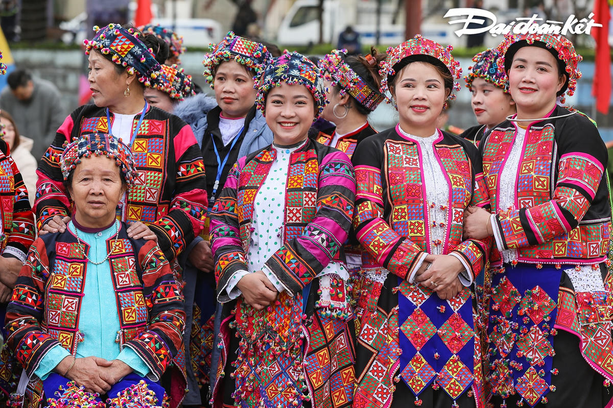 Ngày hội Văn hoá dân tộc Lô Lô thu hút rất đông đảo du khách và nhân dân.