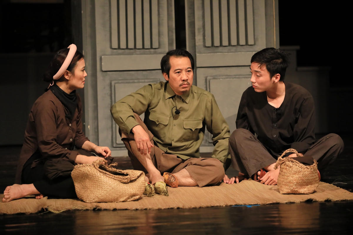 Một cảnh trong "Ông không phải bố của tôi".
