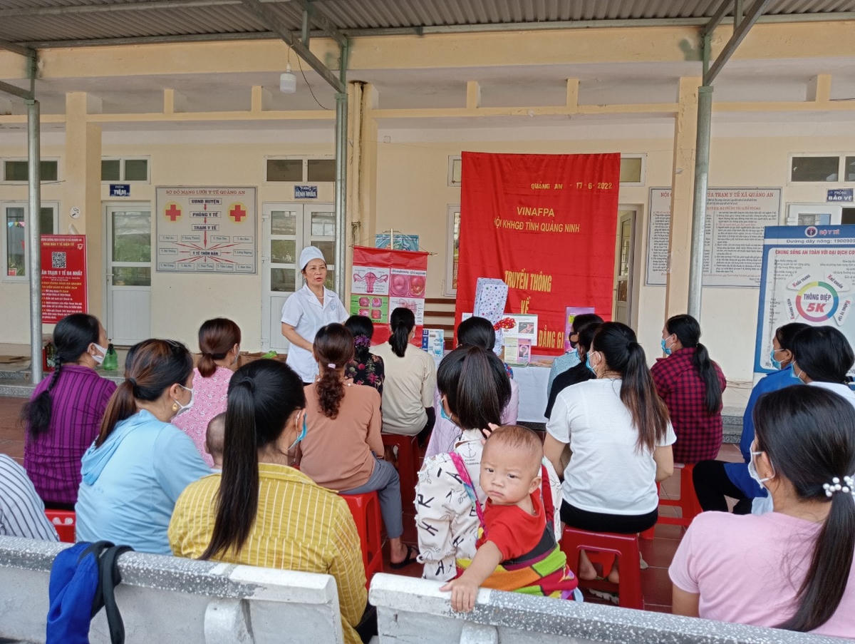 Cần đẩy mạnh tuyên truyền để thay đổi nhận thức về công tác dân số. Ảnh: TL.