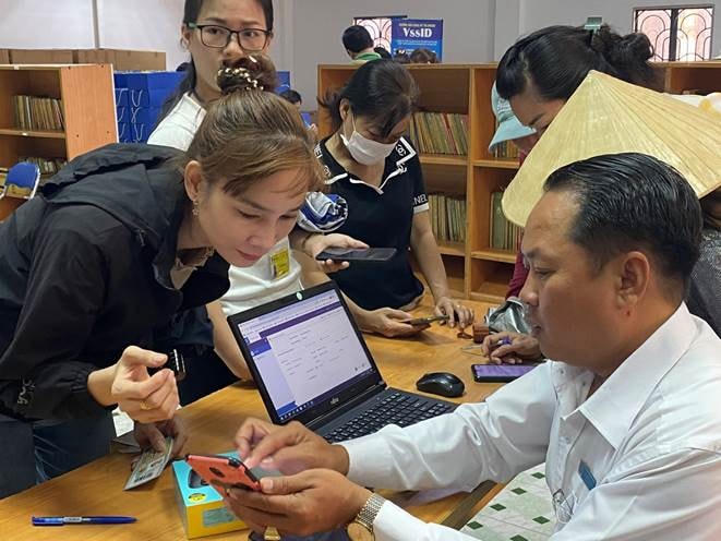 Bảo hiểm xã hội Đồng Nai hướng dẫn người dân cài đặt VssID.