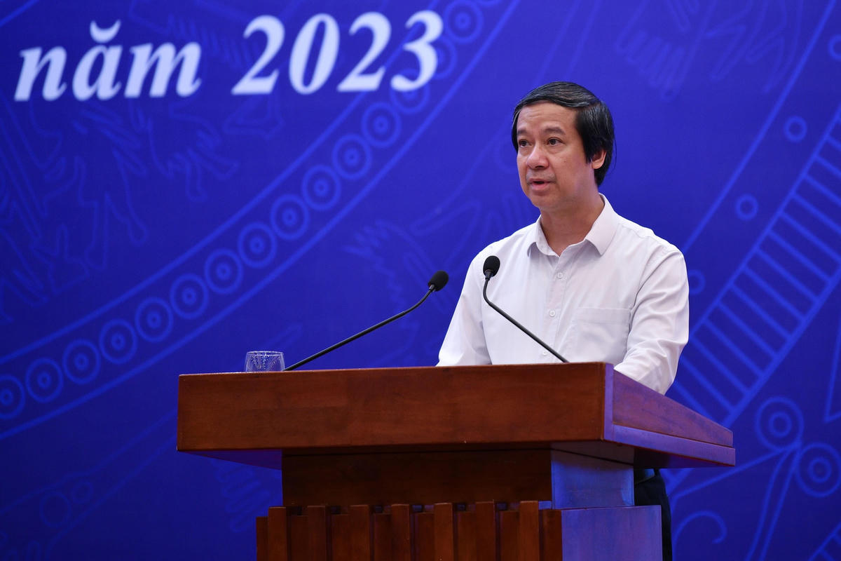 Bộ trưởng Bộ GDĐT Nguyễn Kim Sơn phát biểu tại hội nghịị.