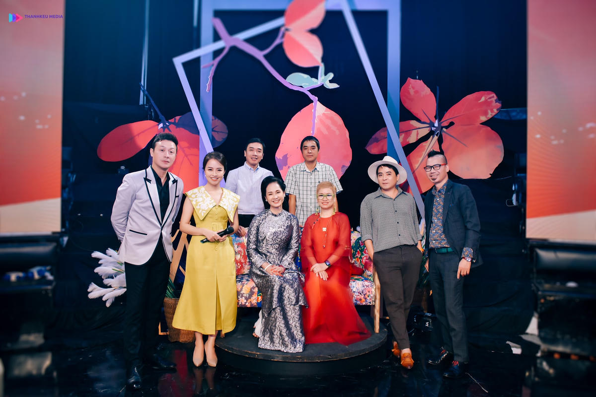 Các khách mời tham gia chương trình.