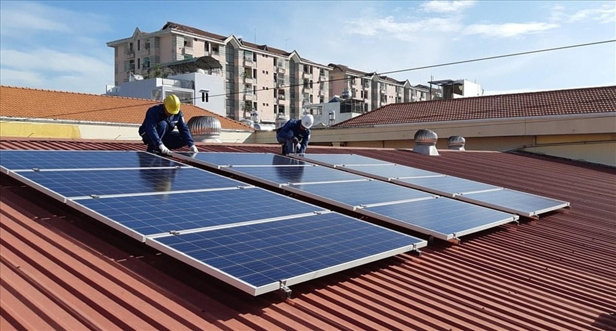 Dự báo lĩnh vực năng lượng mặt trời áp mái sẽ thu hút nhiều dòng vốn chất lượng cao thời gian tới.