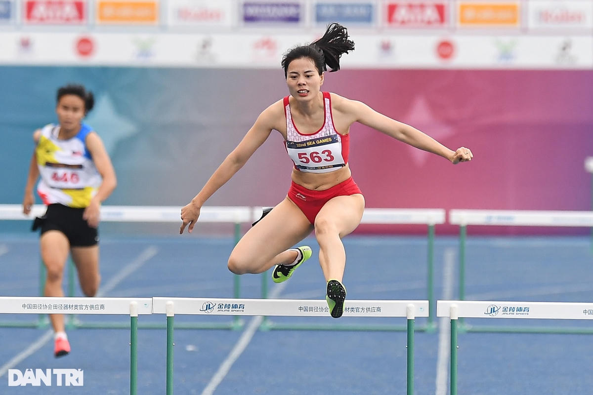 Nguyễn Thị Huyền lao đến kỷ lục mới trong lịch sử SEA Games (ảnh: Mạnh Quân/Dân Trí).