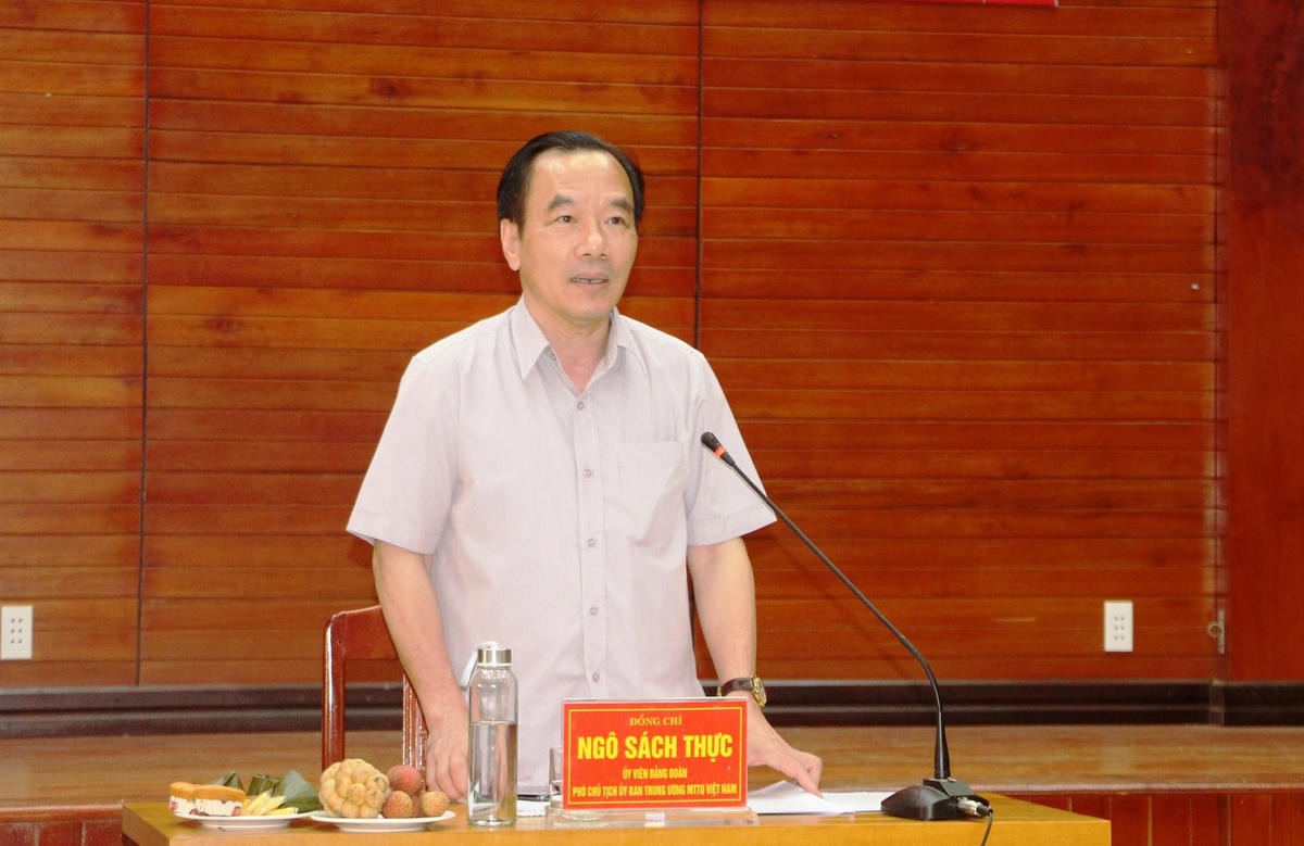 Ông Ngô Sách Thực, Phó Chủ tịch UBTƯ MTTQ Việt Nam phát biểu tại buổi làm việc.