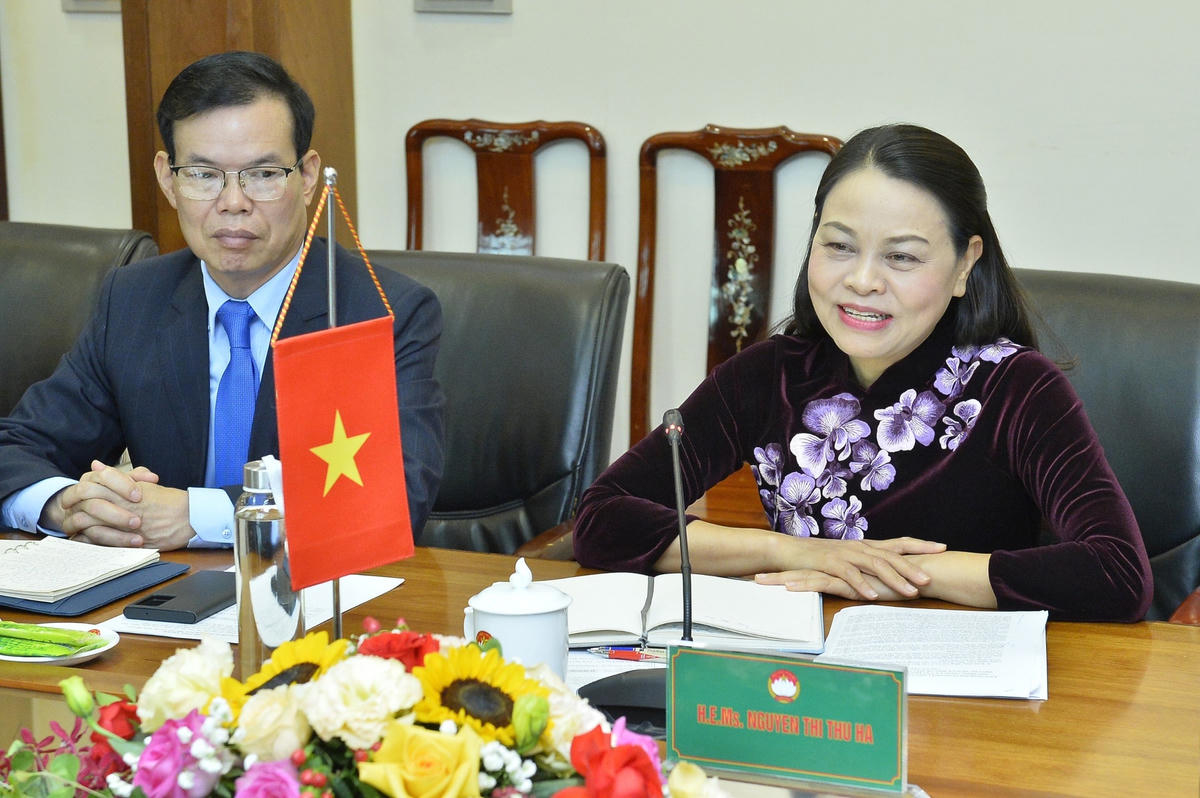 Phó Chủ tịch - Tổng Thư ký Nguyễn Thị Thu Hà phát biểu tại cuộc làm việc. Ảnh: Minh Đức