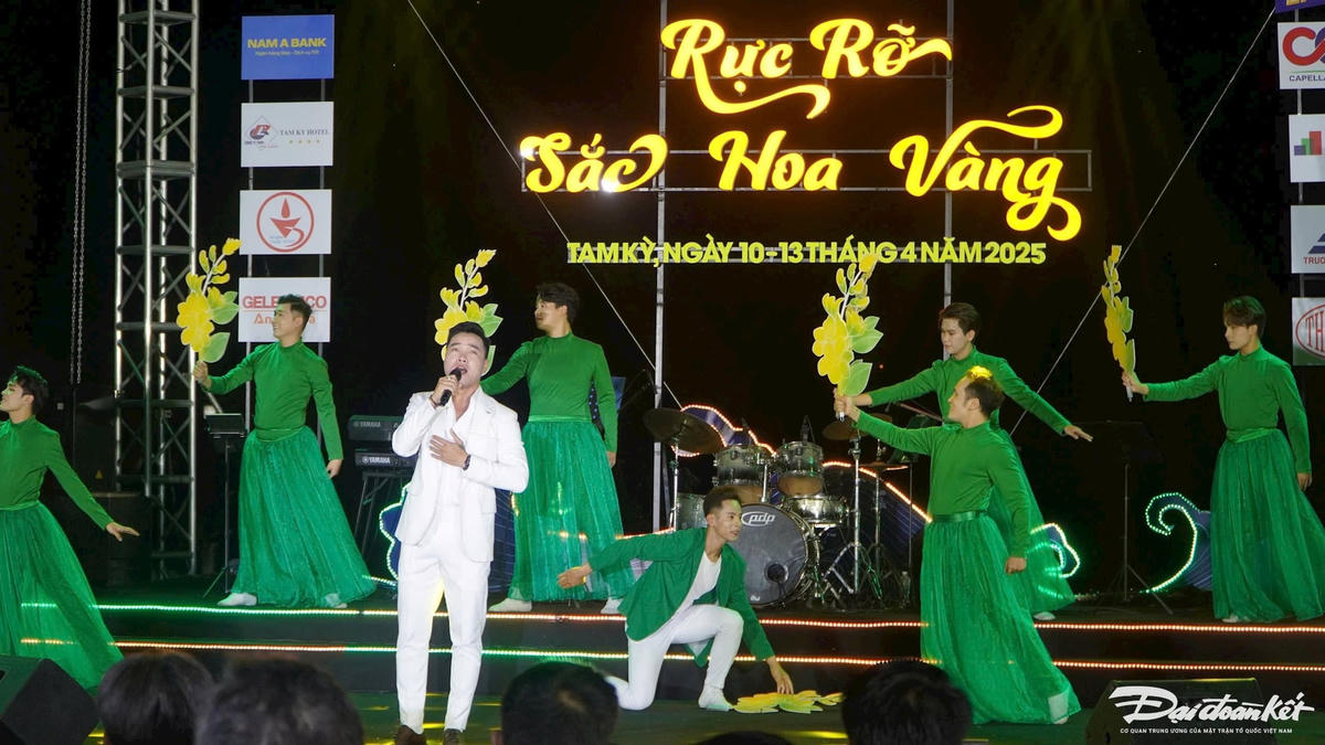 HOA SUA 4