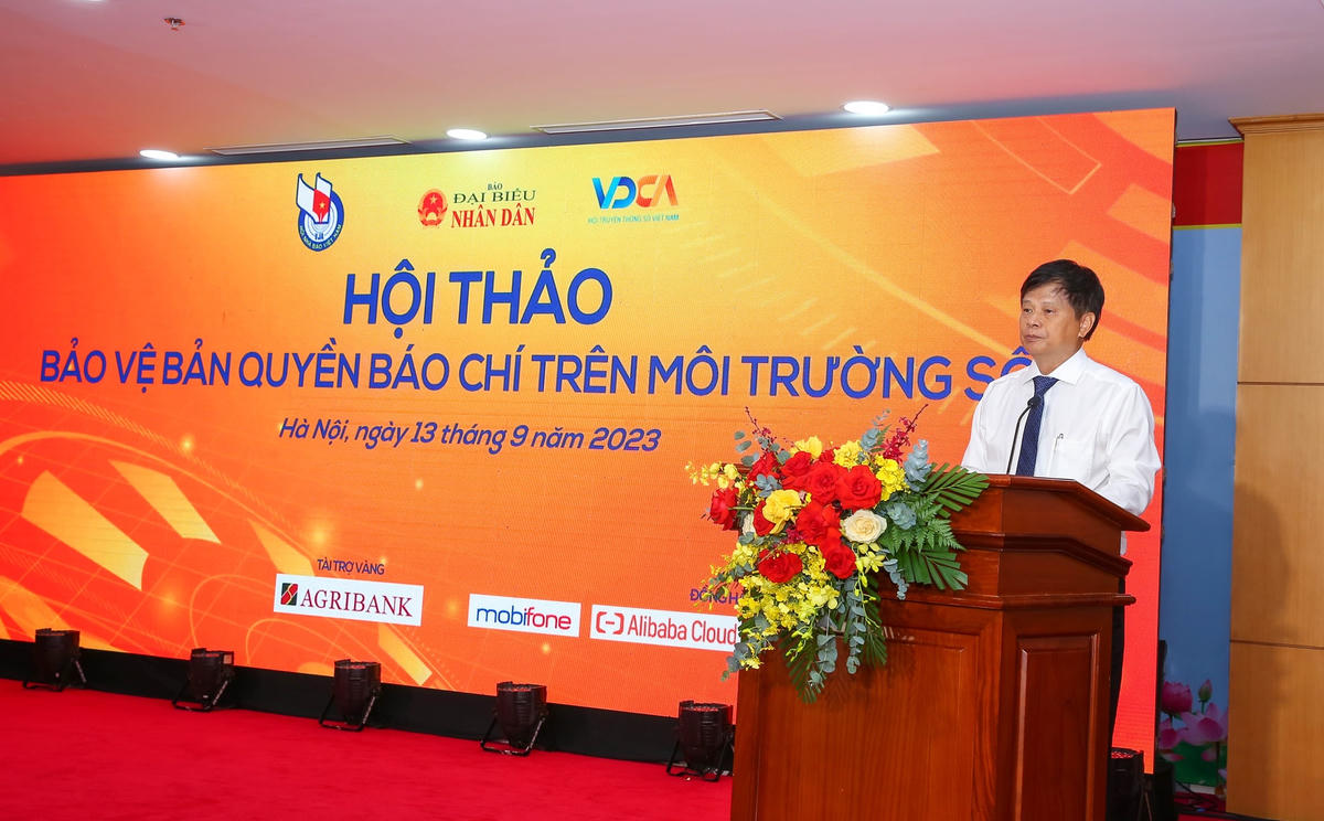 Phó Chủ tịch Hội Nhà báo Việt Nam Trần Trọng Dũng phát biểu khai mạc hội thảo.