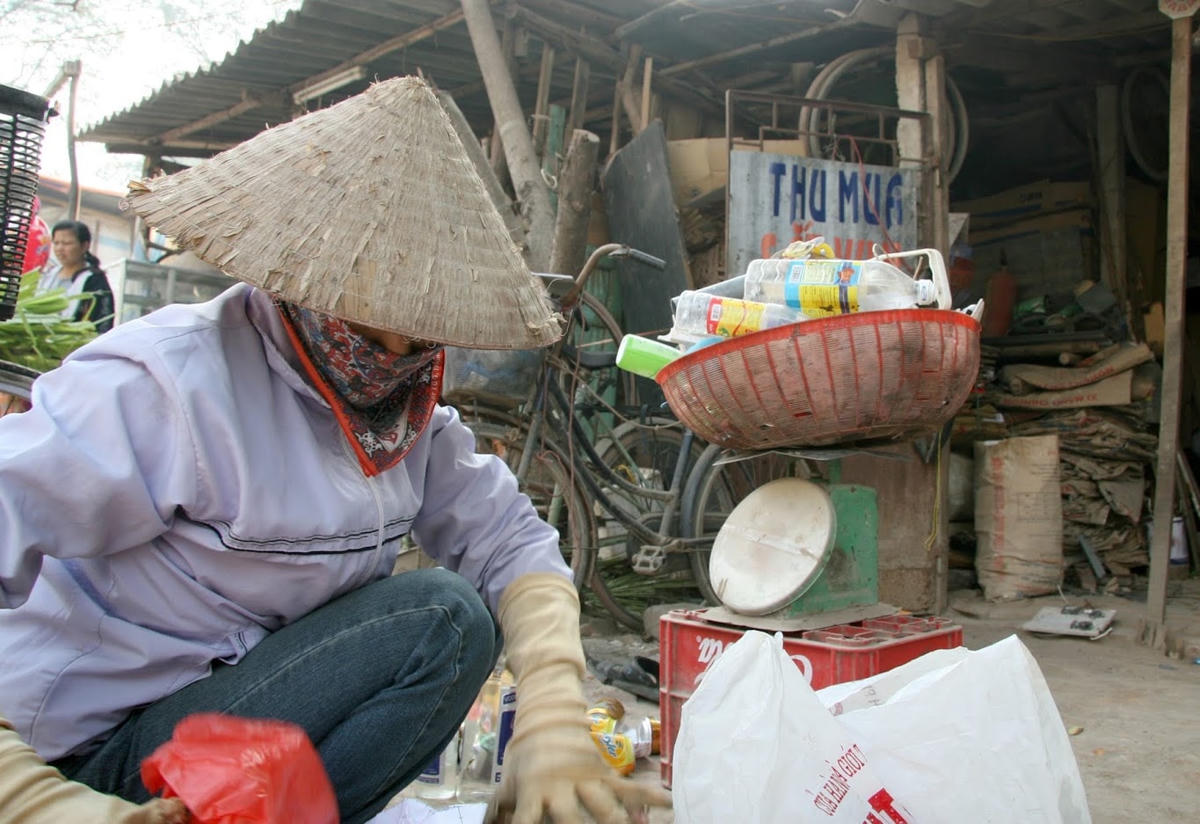 Áp dụng chuẩn nghèo cao hơn nhằm nâng cao mức sống tối thiểu cho hộ nghèo. Ảnh: Quang Vinh.