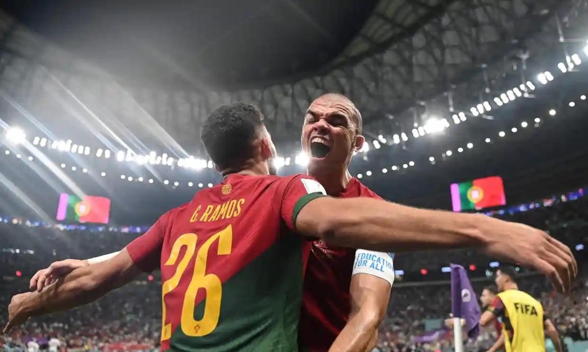 Bộ đôi cầu thủ ghi bàn giúp Bồ Đào Nha dẫn Thụy Sĩ 2-0 sau hiệp đấu đầu tiên.