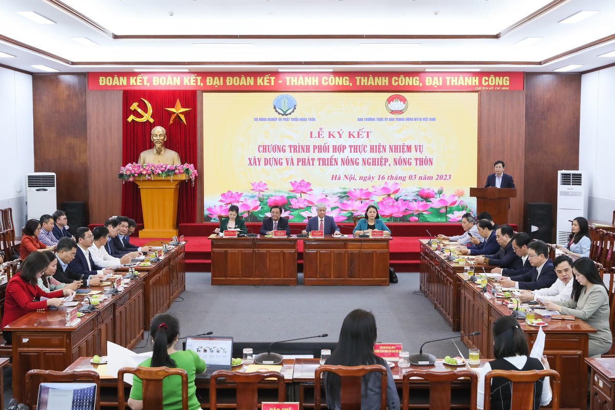Quang cảnh Lễ ký kết.